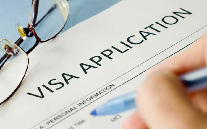 دعوتنامه نمایشگاهی فرانسه