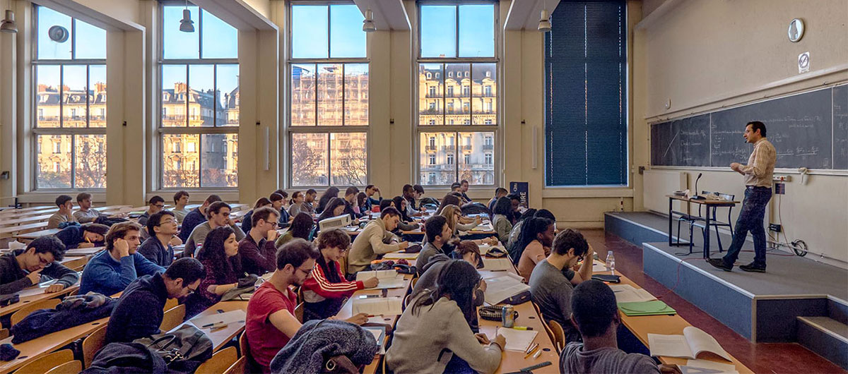 معدل برای تحصیل در فرانسه چقدر اهمیت دارد؟